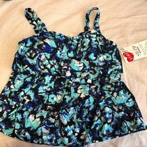 Avenue Bathing suit top NWT